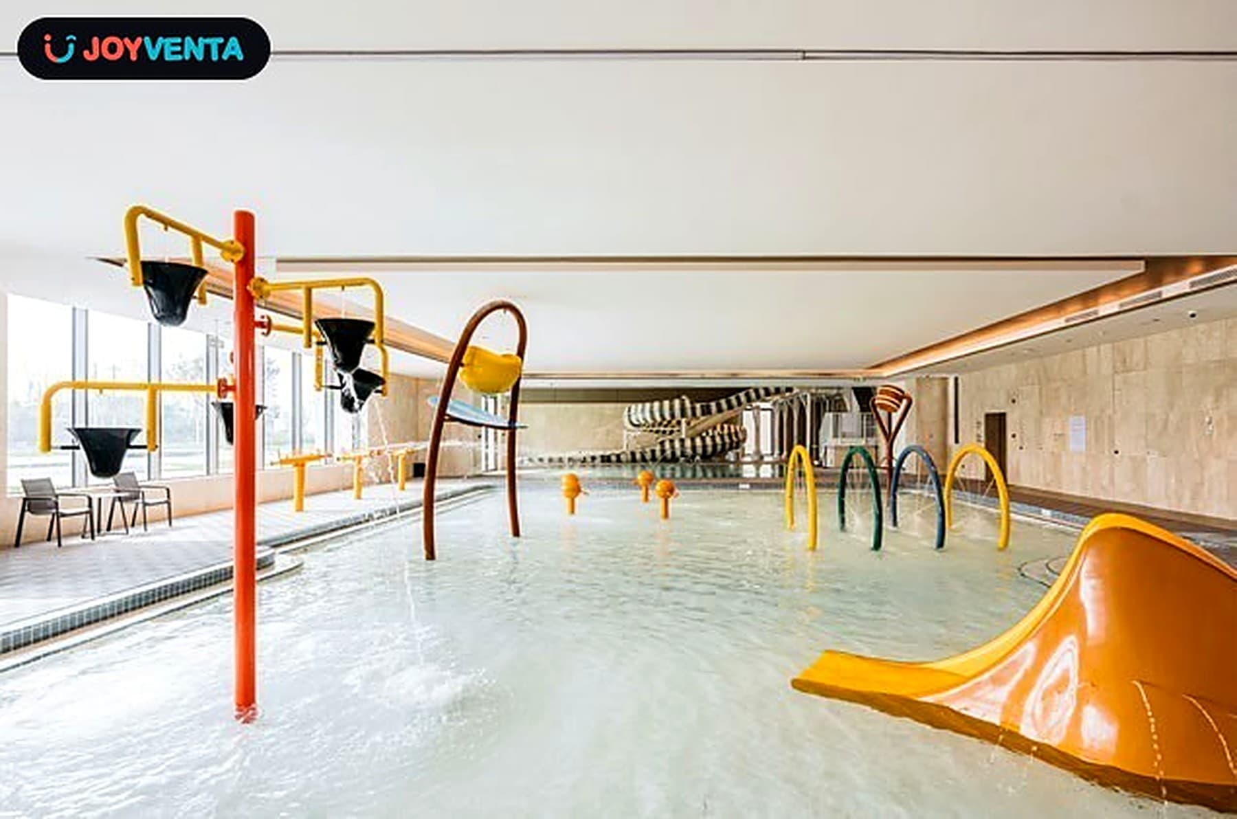 Hotel Indoor Pool Park
